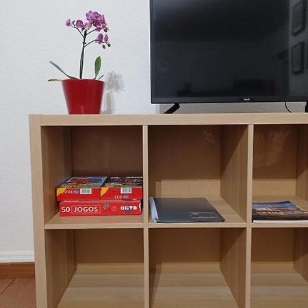 De Ca - Suite Com Acesso Independente E Kitchenette Lousa  Exterior photo