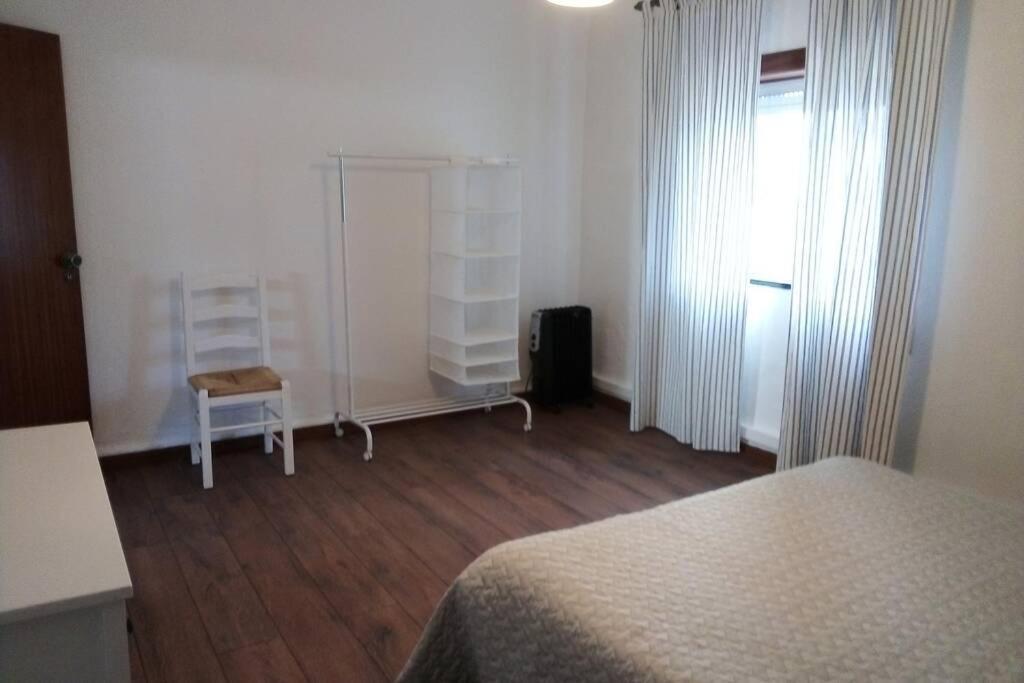 De Ca - Suite Com Acesso Independente E Kitchenette Lousa  Exterior photo